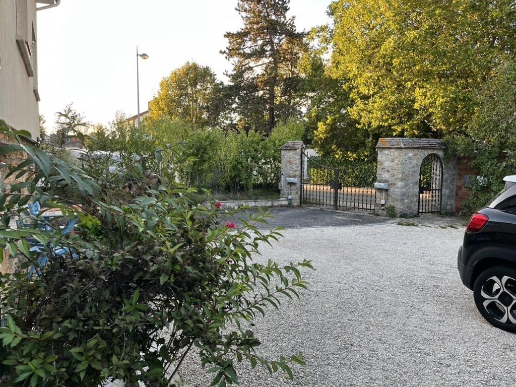 Studios De L'Etang Du Perray Le Perray-en-Yvelines 部屋 写真